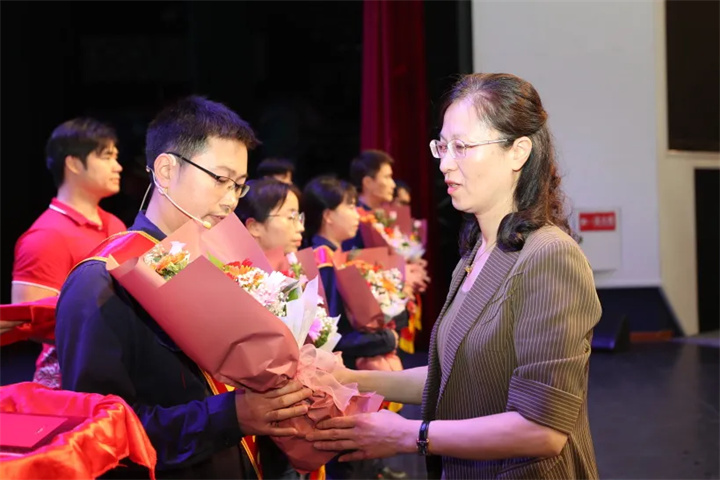 1785203318587428865.jpg 1785203318587428865.jpg